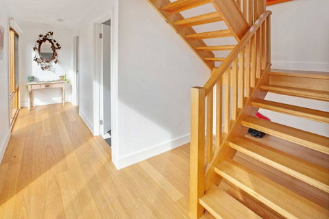 Waterfront Sanctuary Raymond Island Getaway - Tourism Canberra 6