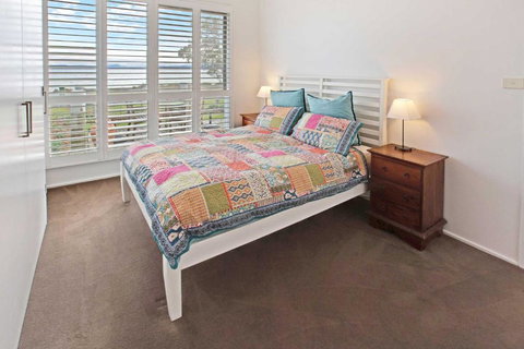 Waterfront Sanctuary Raymond Island Getaway - Tourism Canberra 3