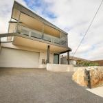 Ashburton Apartment - Tourism Canberra 0
