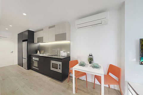 A Bright & Modern CBD Apt Next To Southern Cross - Tourism Canberra 5