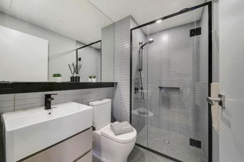 A Modern 2BR Apt 5 Min Walk To Melbourne Central - Tourism Canberra 2