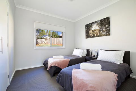 Winsome - Tourism Canberra 0