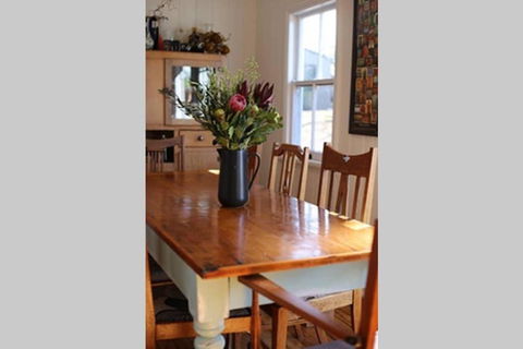 Stunning Queenslander - Tourism Canberra 1