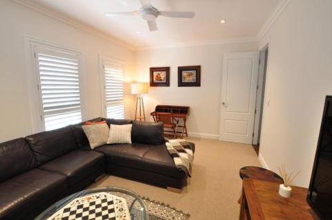 A Home Like Few Others - Tourism Canberra 5