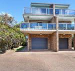 One Street from Main Beach - Tourism Canberra