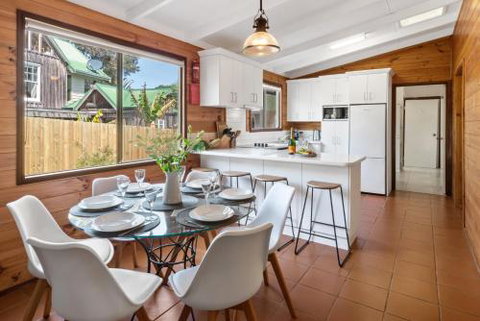 Coleys Beach House Yallingup - Tourism Canberra 6