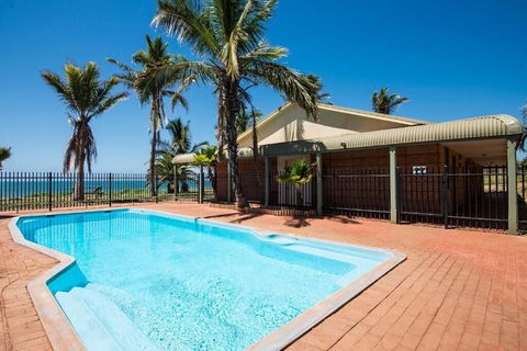 Hedland Hotel - Tourism Canberra 0