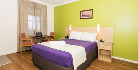 Hedland Hotel - Tourism Canberra 2