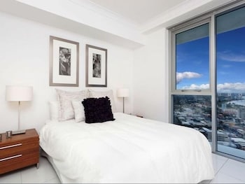 Panoramic Views At Sub Penthouse Apt - Tourism Canberra 1