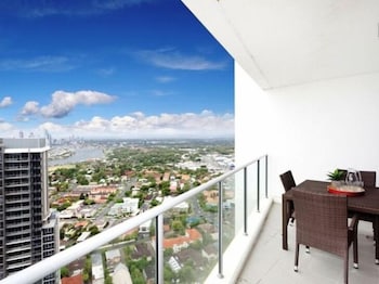 Panoramic Views At Sub Penthouse Apt - Tourism Canberra 4
