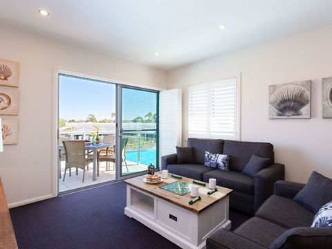 Oaks Pacific Blue 278 265 Sandy Point Road - Tourism Canberra 4