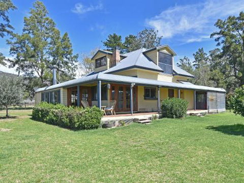 Soldiers Cottage Picturebook Vineyard Home - Tourism Canberra 0