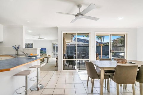 Lazy Days In Lennox - Tourism Canberra 4