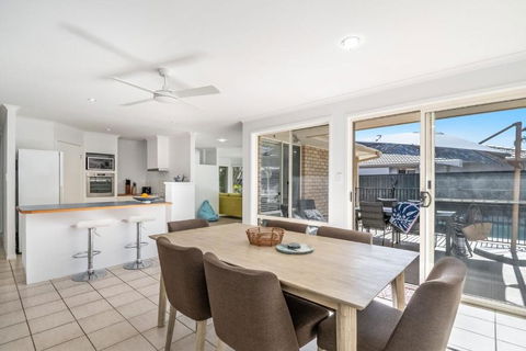 Lazy Days In Lennox - Tourism Canberra 5