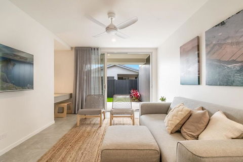 22 South Lennox Head - Tourism Canberra 6