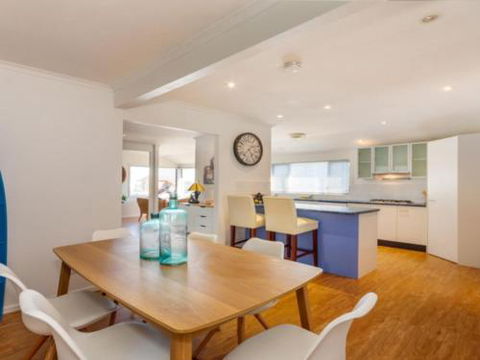 Dog Lovers Retreat Beachmere - Tourism Canberra 5