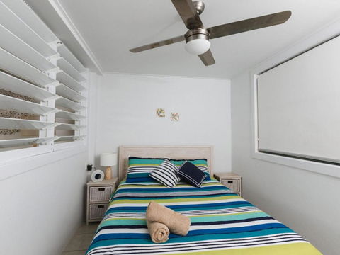 WHITE WAVES 4 ABSOLUTE BEACH FRONT STUDIO HASTINGS POINT - Tourism Canberra 3