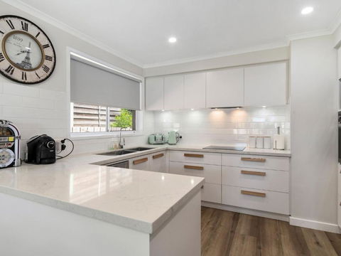 Rosebud Family Escape On Laurens - Tourism Canberra 2