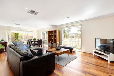 Rosebud Seaside Accommodation - Tourism Canberra 2