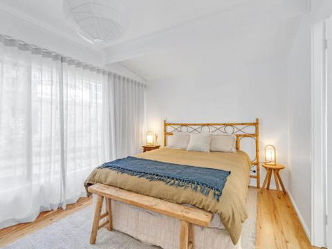 MOBYS At HYAMS Hyams Beach 4pm Check Out Sundays - Tourism Canberra 4