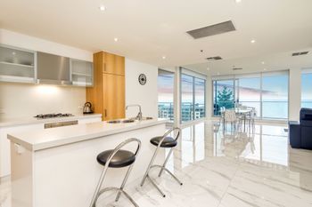 Penthouse Liberty Towers - Tourism Canberra 3