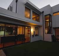 South Beach Pool Home - Tourism Canberra