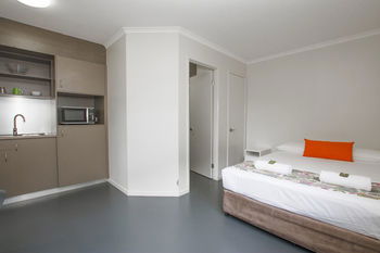 Beaches Of Byron - Tourism Canberra 6