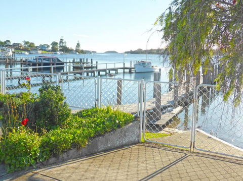 HAIS18G Riverside Delight - Tourism Canberra 2