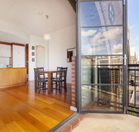 Stylish Inner City Apartment