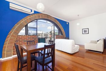 Stylish Inner City Apartment - Tourism Canberra 3