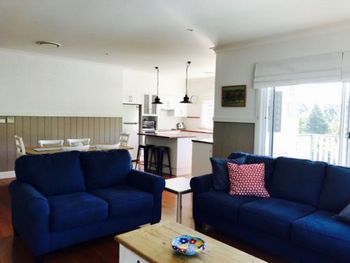 Lugarno House - Tourism Canberra 4