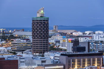 Holiday Inn Townsville - Tourism Canberra 4