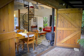 Arcadia Bed & Breakfast & Cottages - Tourism Canberra 6