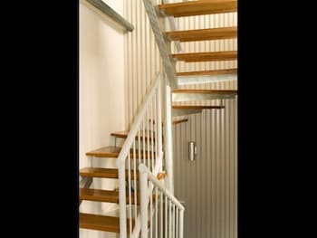 Seaspray Apartments - Tourism Canberra 4