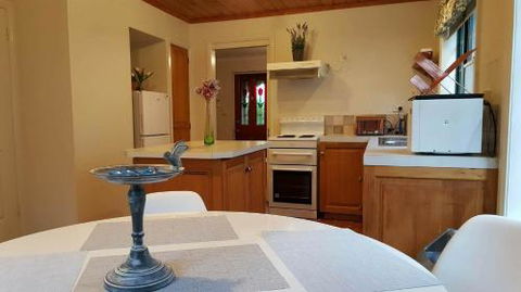 3 Batten Street - Tourism Canberra 3
