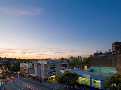 Y Hotel City South - Tourism Canberra 3