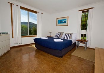 The Cedars Cottages - Tourism Canberra 1