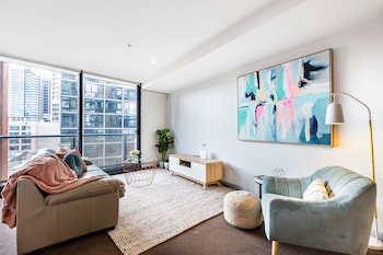 Ella, 1BDR Melbourne Apartment - Tourism Canberra 6