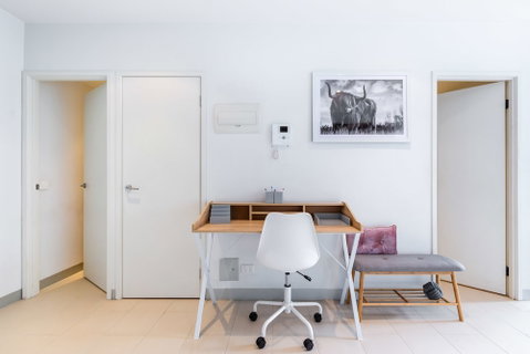 Ella, 1BDR Melbourne Apartment - Tourism Canberra 5