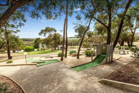 Bellbrae Country Club Surf Coast - Tourism Canberra 7