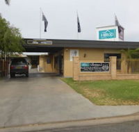 Hilltop Motel - Tourism Canberra