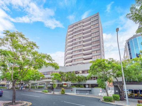 The Astor Apartments - Tourism Canberra 0