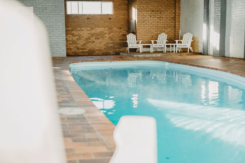 Deer Park Motor Inn - Tourism Canberra 2