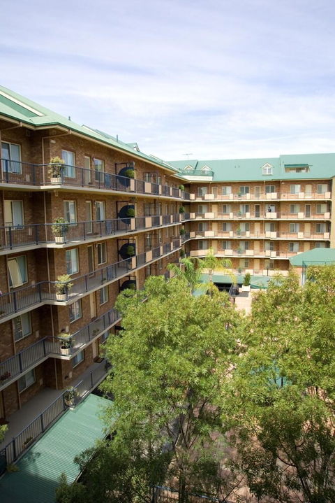 Carrington Gardens Apartments - Tourism Canberra 0