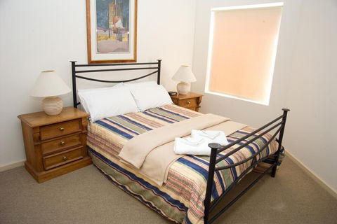 Carrington Gardens Apartments - Tourism Canberra 4