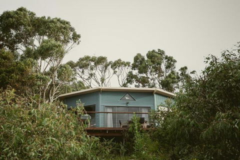 Larus Waterfront Cottage - Tourism Canberra 2