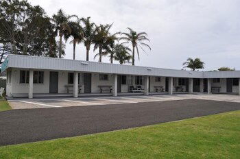 Edgewater Motel Ulladulla - Tourism Canberra 0