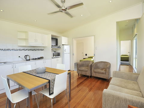 NRMA Eastern Beach Holiday Park - Tourism Canberra 5