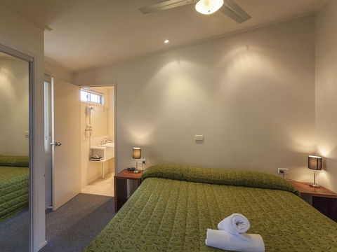 NRMA Eastern Beach Holiday Park - Tourism Canberra 2