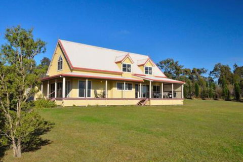 The Residence At Elbourne Wines - Tourism Canberra 0